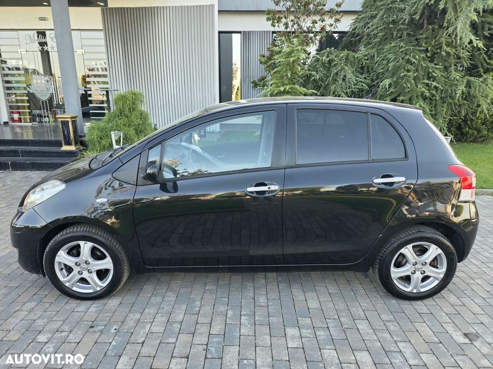 Toyota Yaris - 7