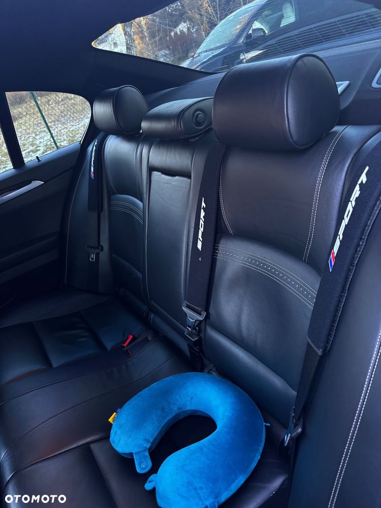 BMW Seria 5 528i - 16