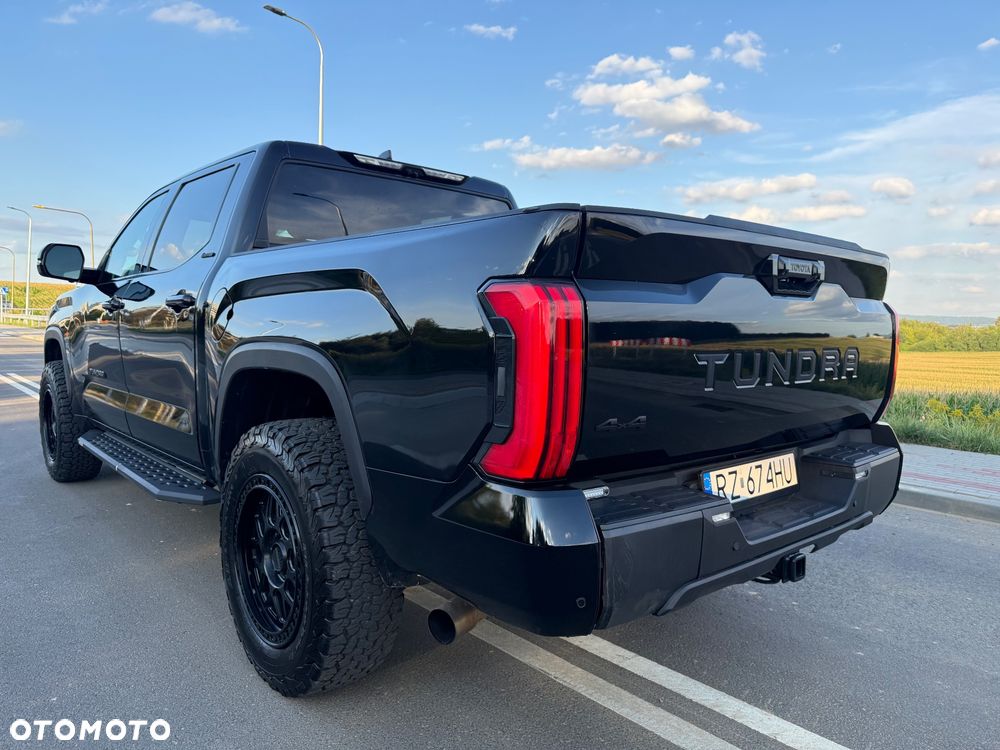 Toyota Tundra - 4
