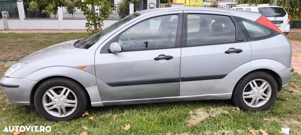 Ford Focus 1.6i 16V - 6