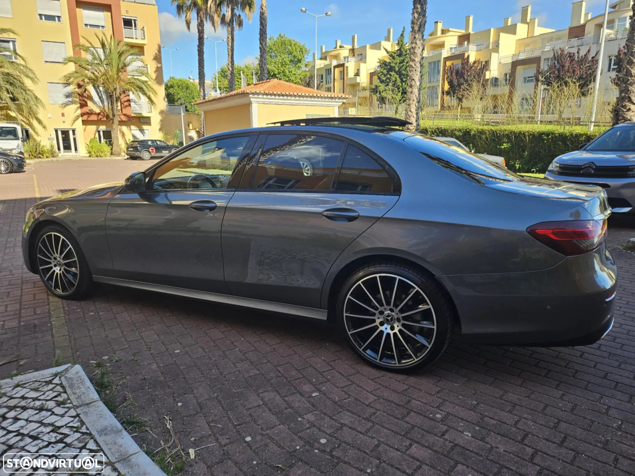 Mercedes-Benz E 220 d AMG Line - 4