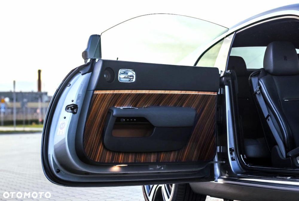 Rolls-Royce Wraith - 8
