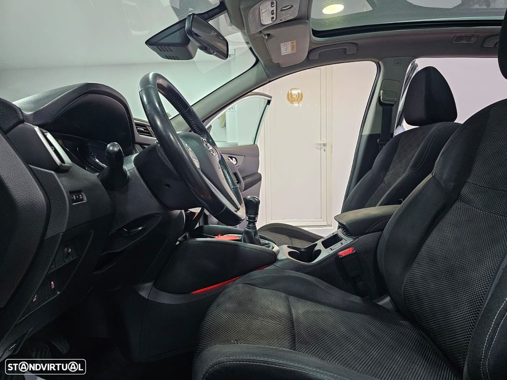 Nissan Qashqai 1.5 dCi N-Connecta - 11