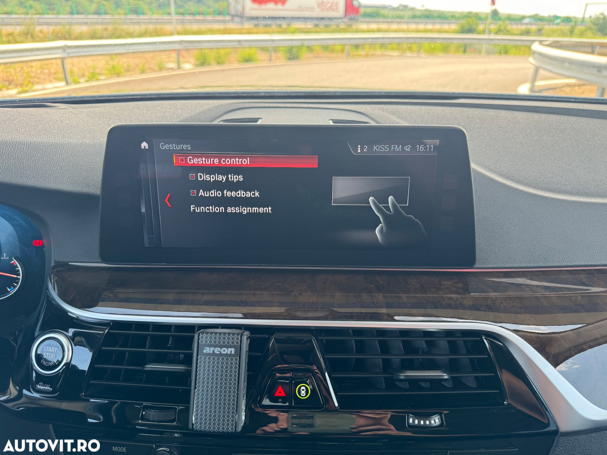 BMW Seria 5 520d xDrive AT - 27