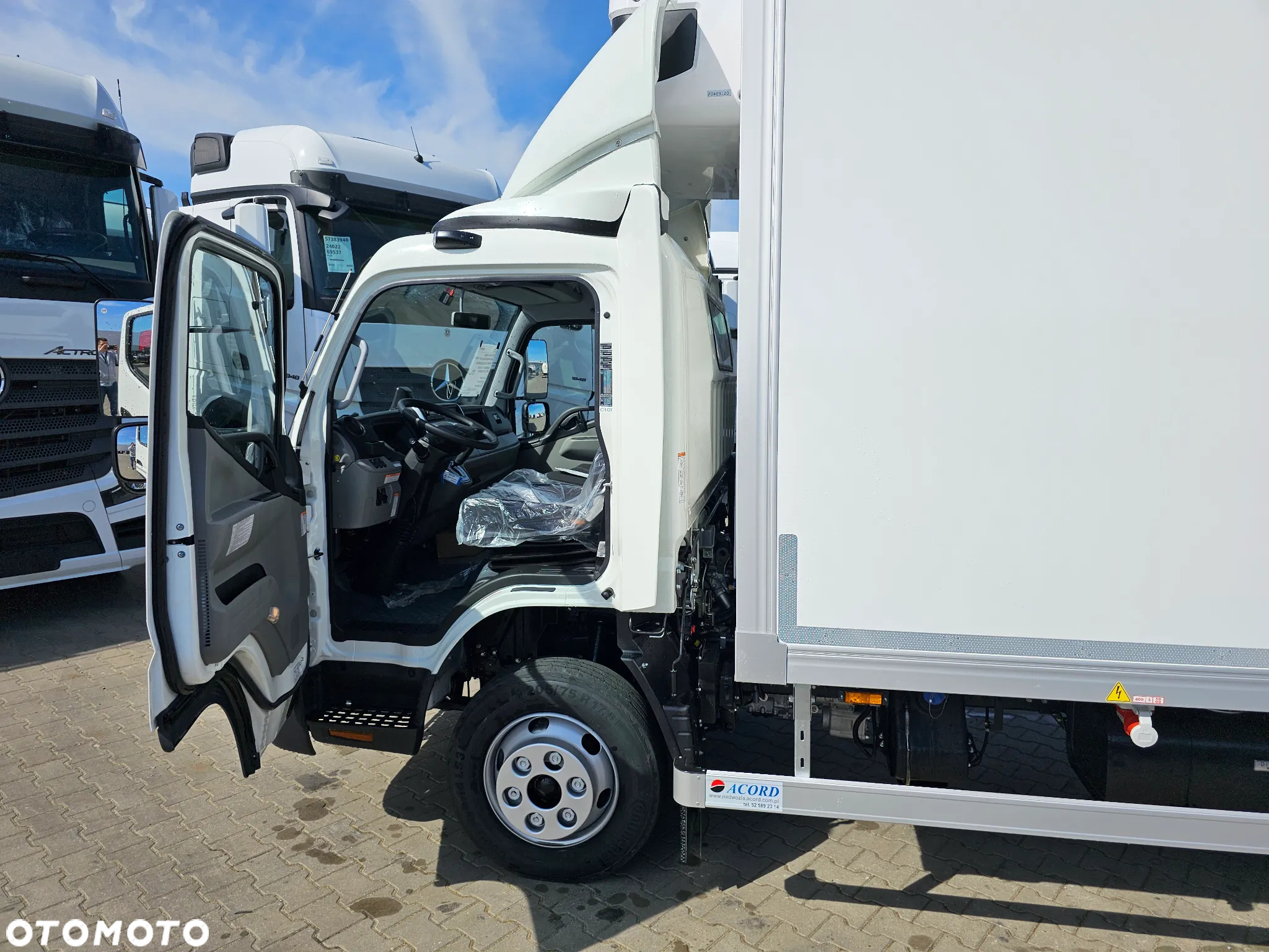 FUSO CANTER 9C18 CHŁODDNIA CARRIER - 15