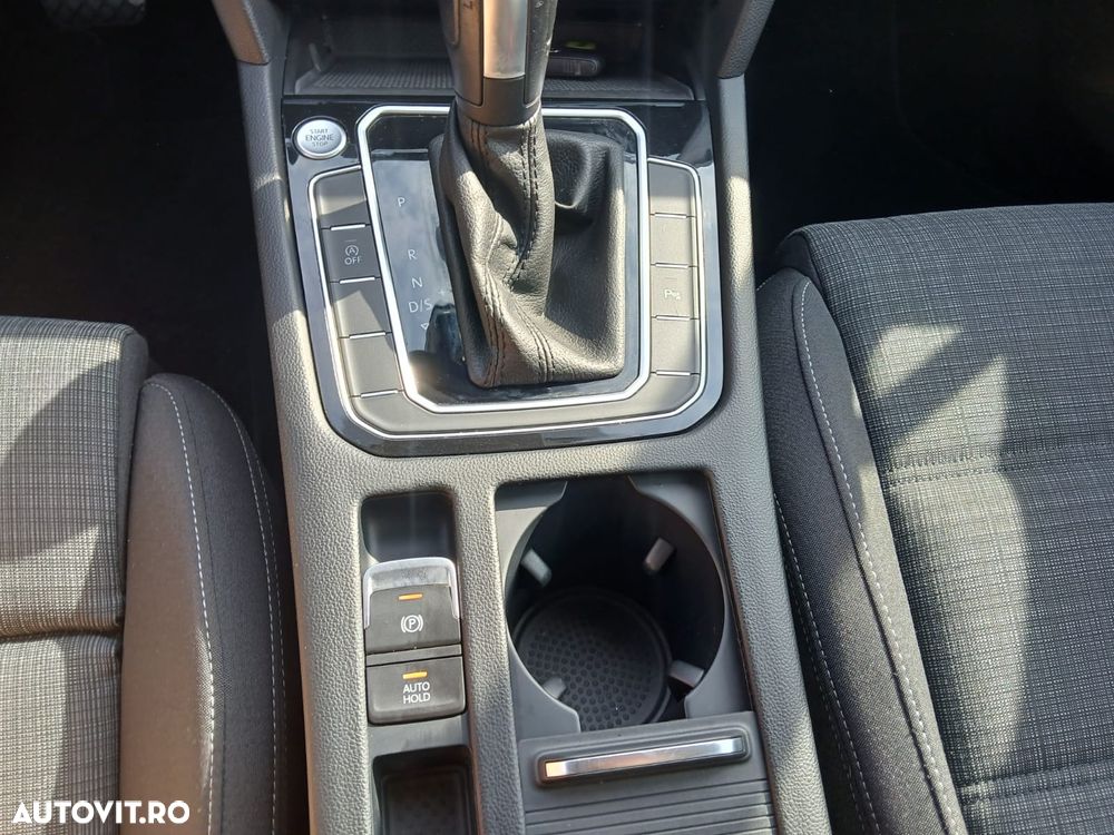 Volkswagen Passat 1.5 TSI OPF DSG Business - 19