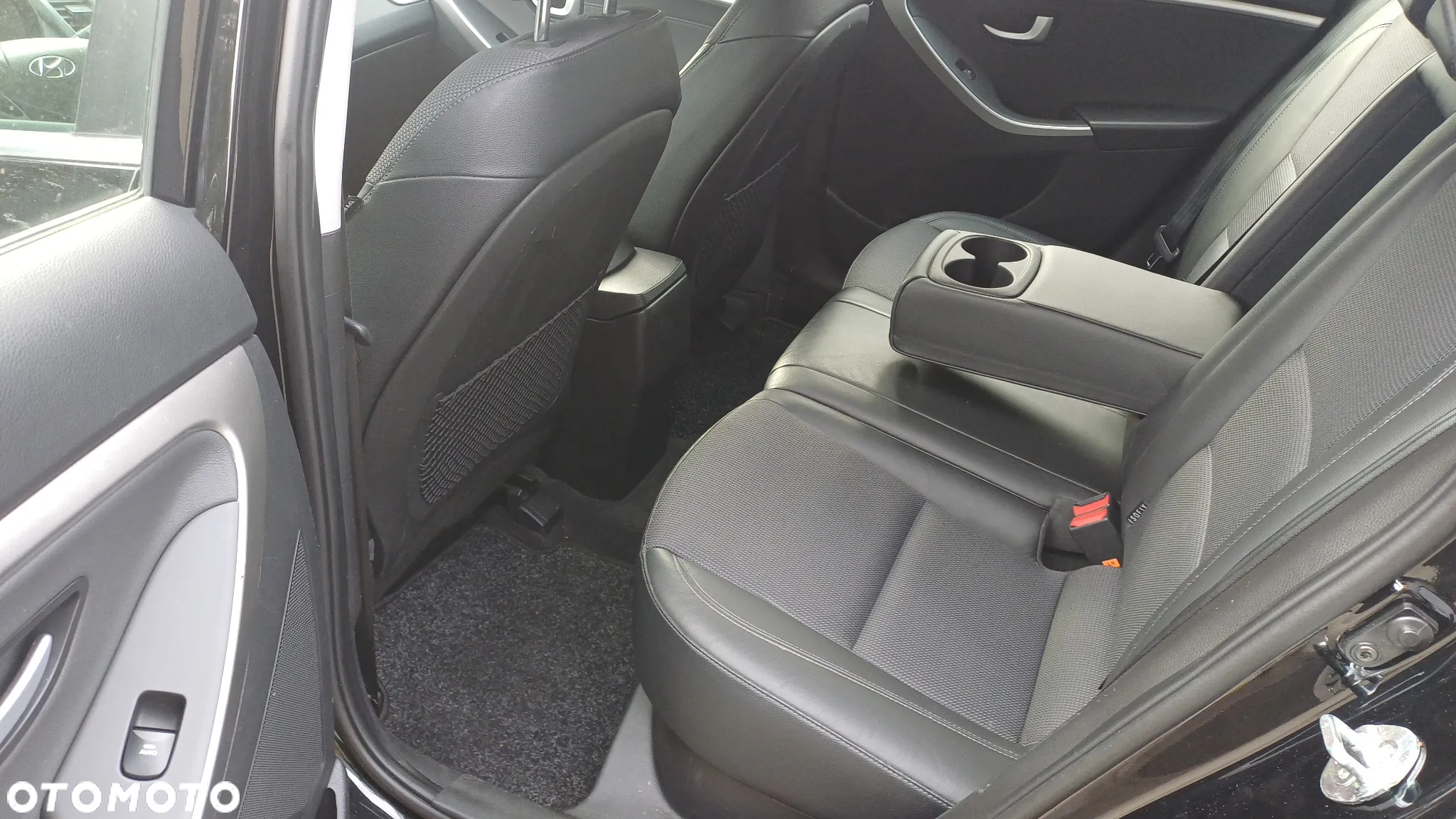 Hyundai i30 1.6 CRDI Automatik Style - 15