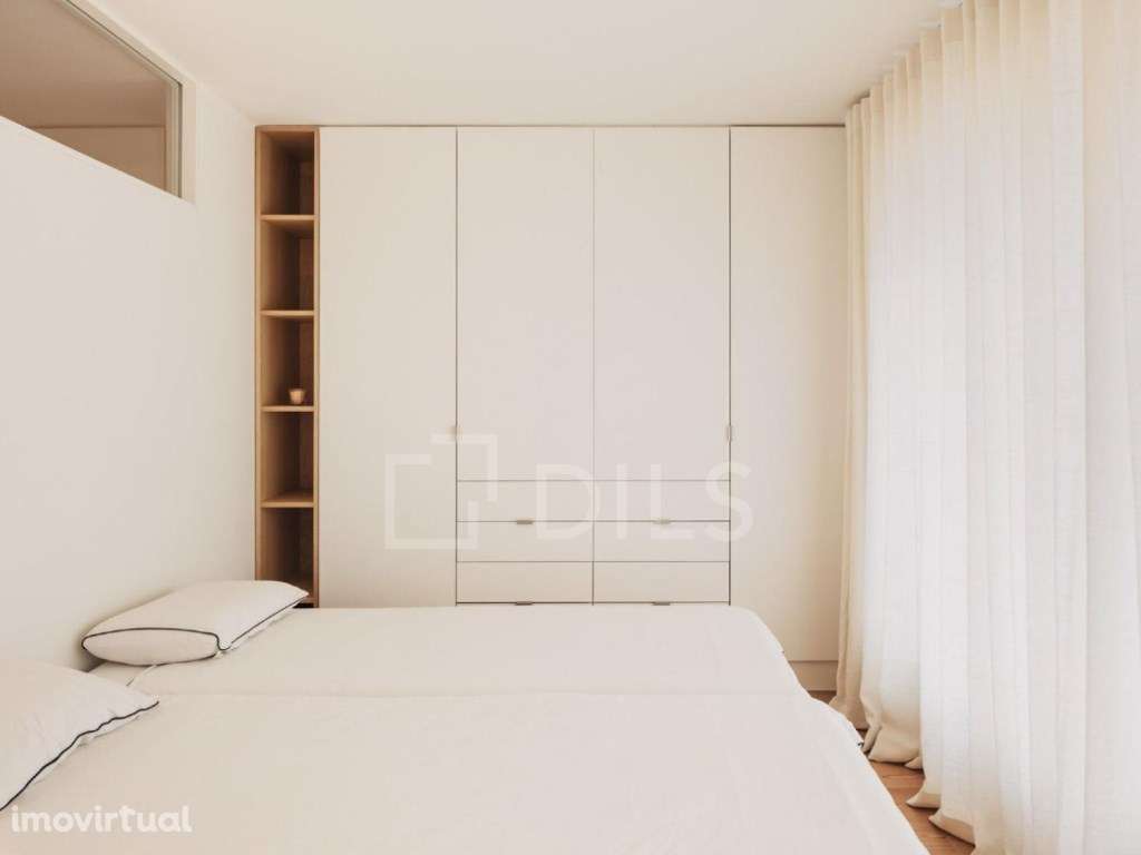 Apartamento T2+1 com terraço e estacionamento, junto à Gulbenkian - Grande imagem: 5/20