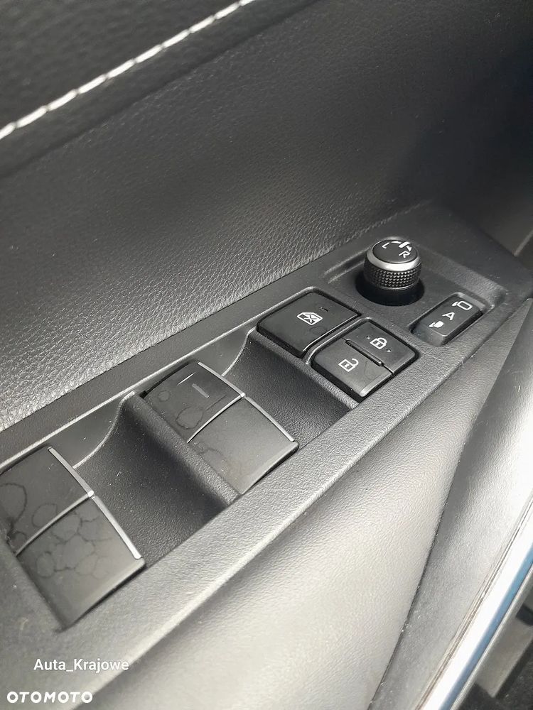 Toyota Corolla 2.0 Hybrid Style - 27