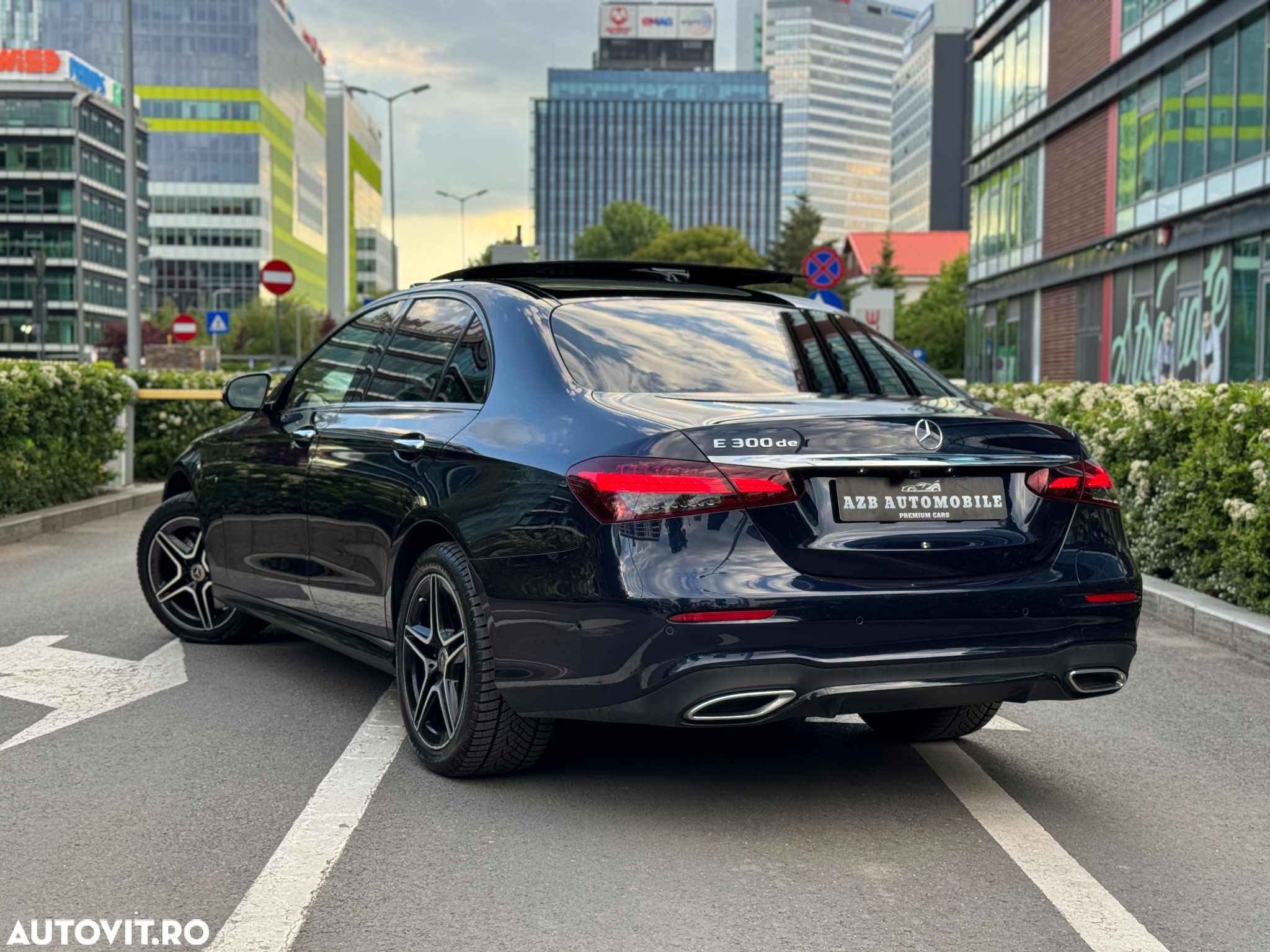 Mercedes-Benz E 300 de T 9G-TRONIC AMG Line - 8