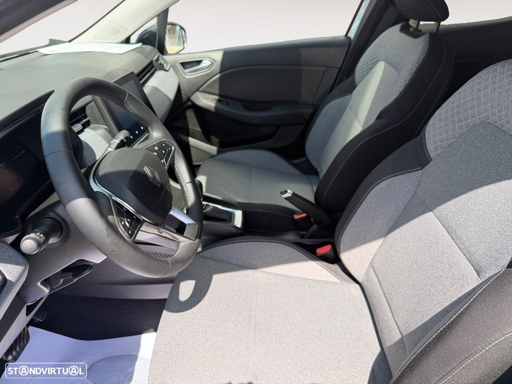 Renault Clio 1.0 TCe Intens CVT — fotografia 9