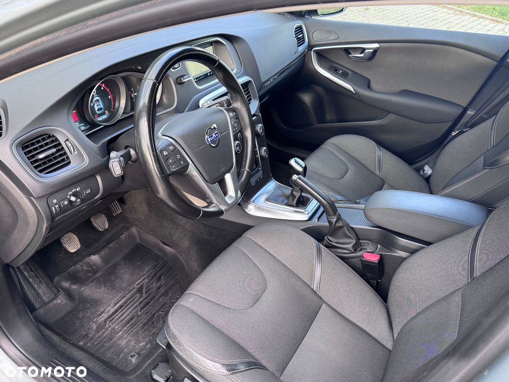 Volvo V40 D3 Inscription - 27