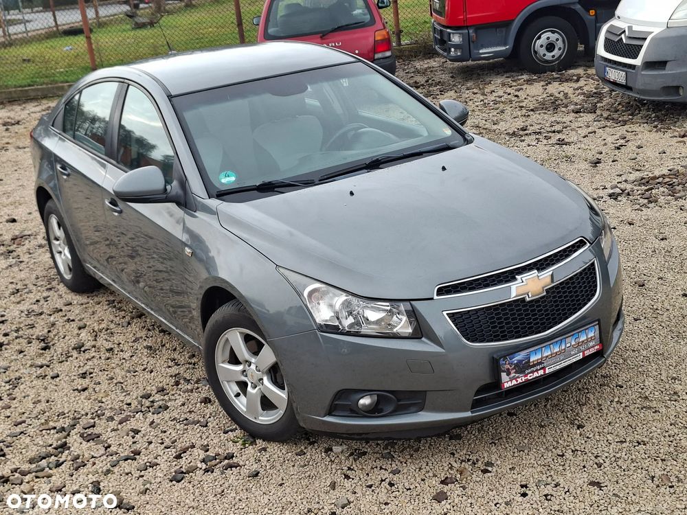 Chevrolet Cruze 1.6 LS - 1
