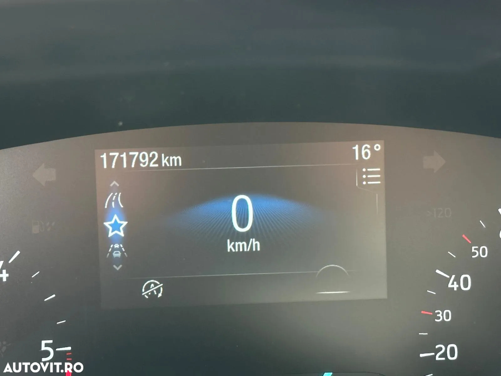 Ford Focus 2.0 EcoBlue Titanium Business - 31