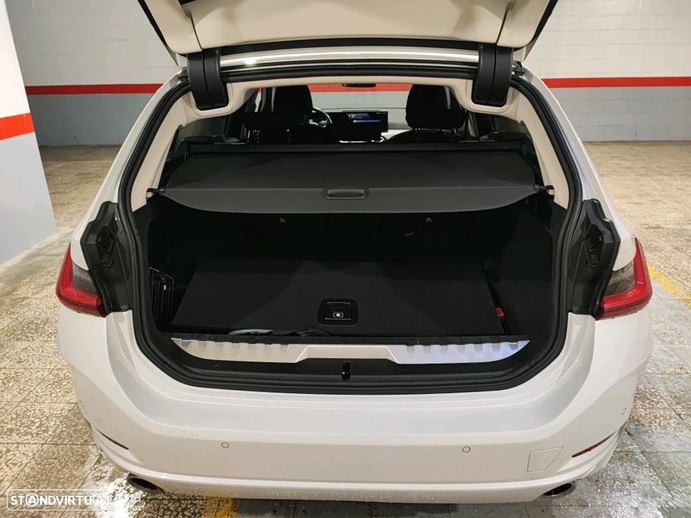 BMW 320 e Pack Essence Auto - 9