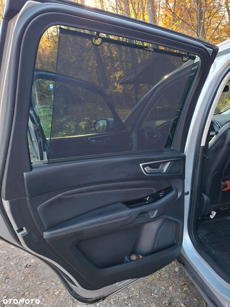 Ford Galaxy - 26