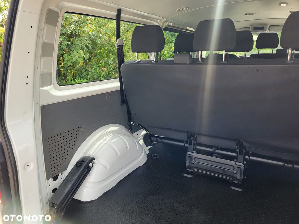 Volkswagen Transporter Kombi L2H1 - 23