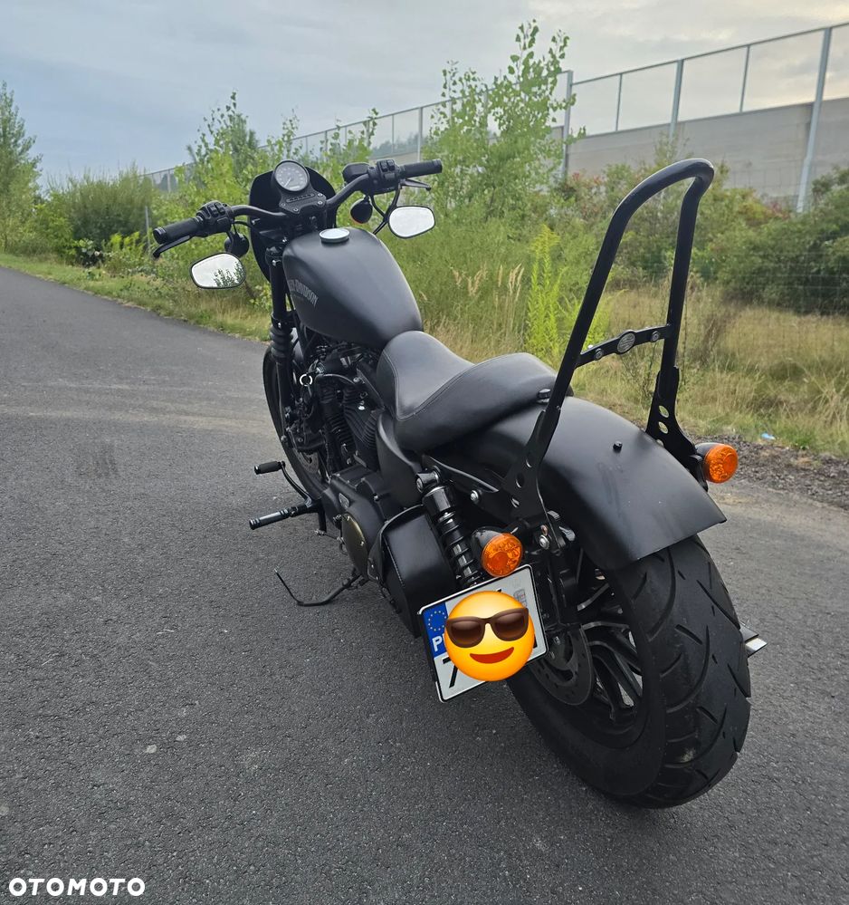 Harley-Davidson Sportster Iron 883 - 3