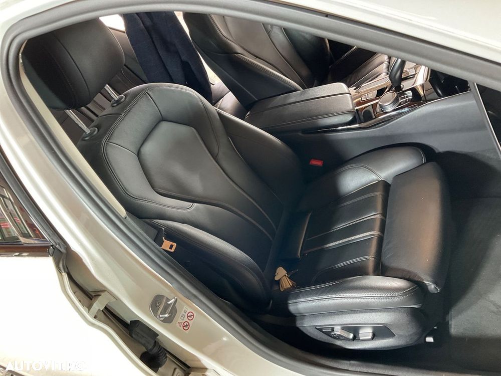 BMW Seria 5 520d Aut. - 21