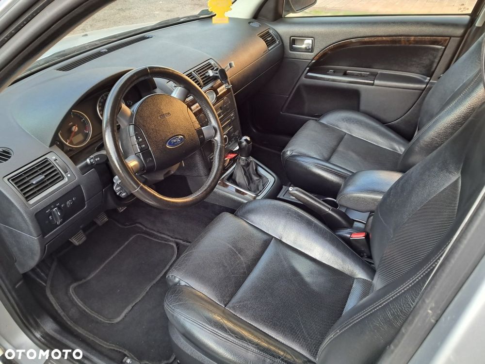 Ford Mondeo 2.0 TDCI Ghia - 8
