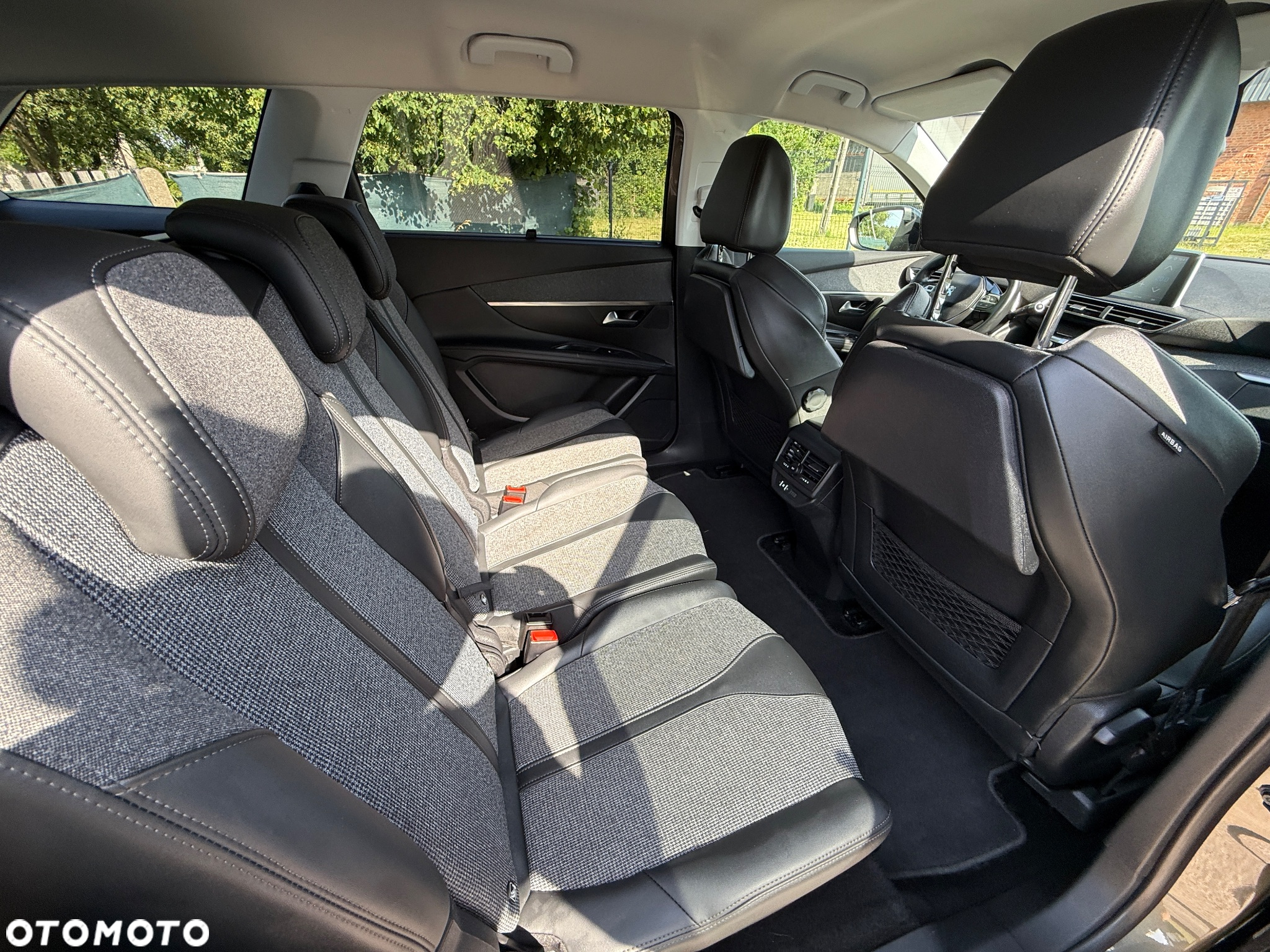 Peugeot 5008 1.2 PureTech Allure Pack S&S EAT8 - 19