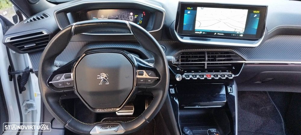 Peugeot e-2008 50 kWh GT - 19