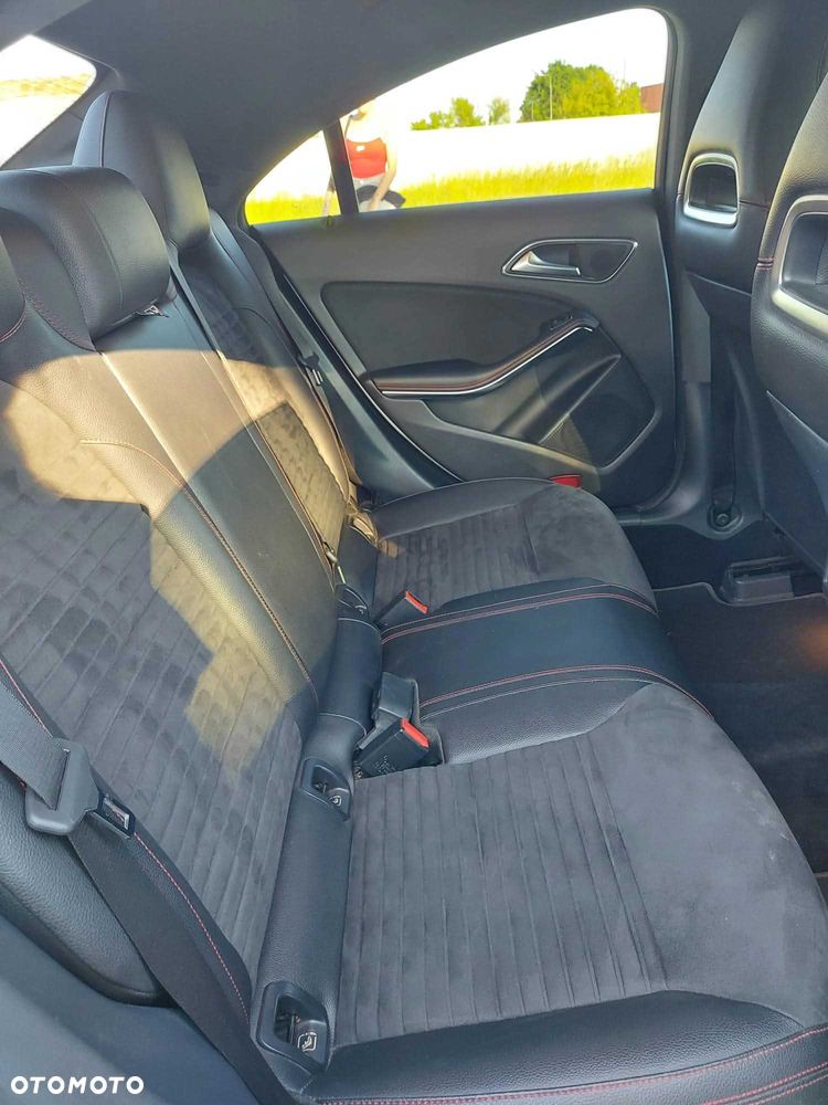 Mercedes-Benz CLA - 8