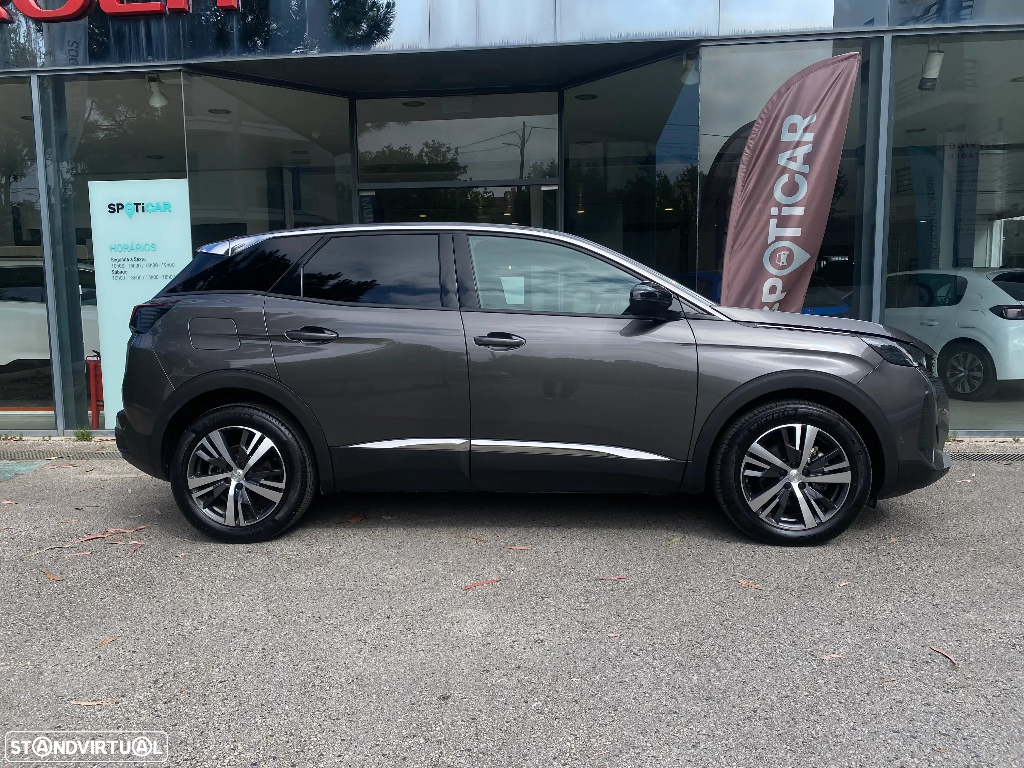 Peugeot 3008 1.2 PureTech Allure Pack - 4