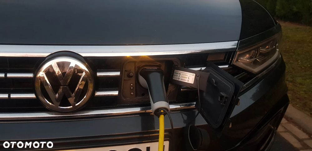 Volkswagen Passat - 34