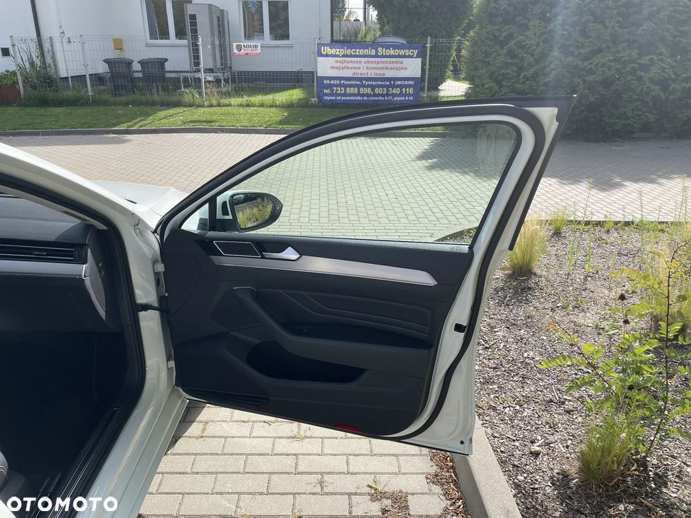 Volkswagen Passat 2.0 TSI Elegance DSG - 26