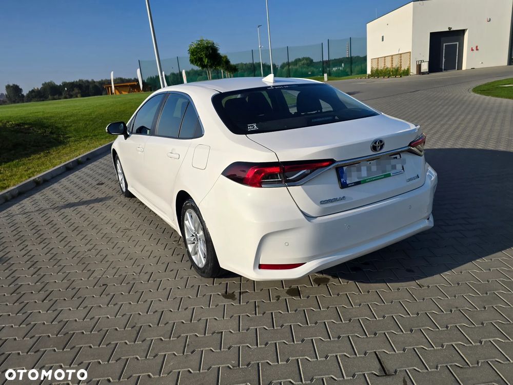 Toyota Corolla - 22