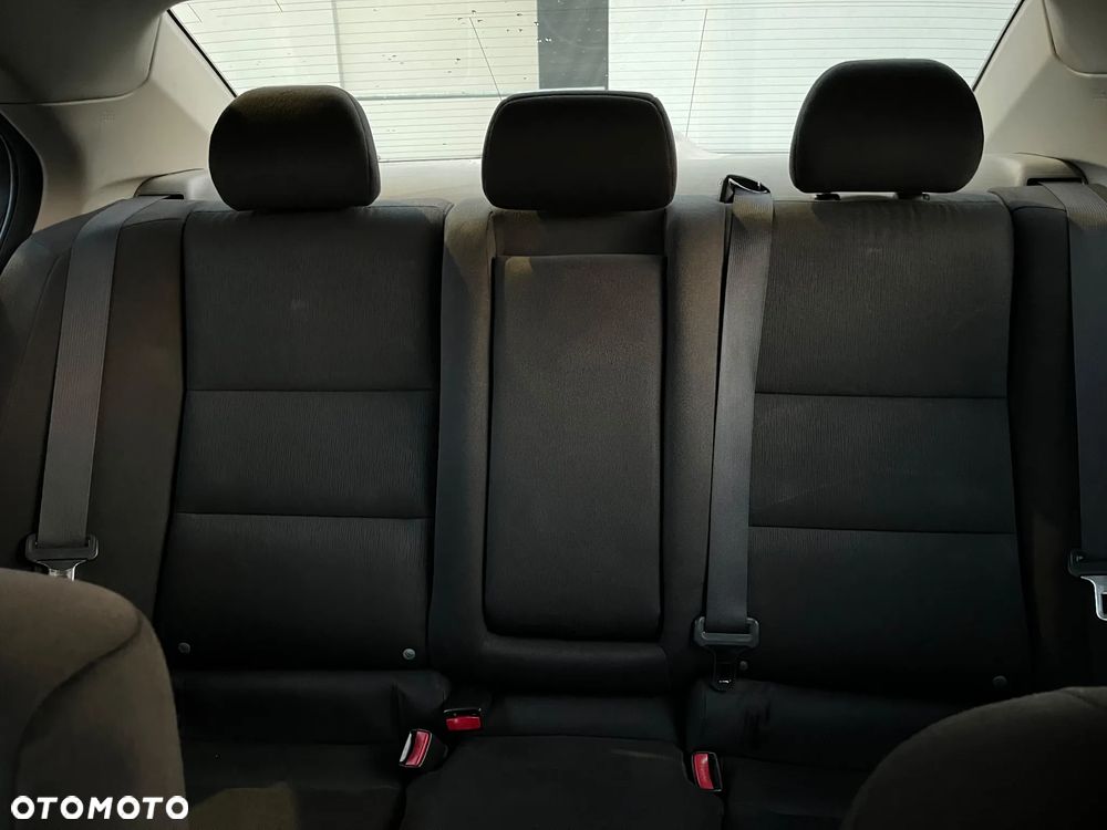 Honda Accord 2.0 Elegance - 4