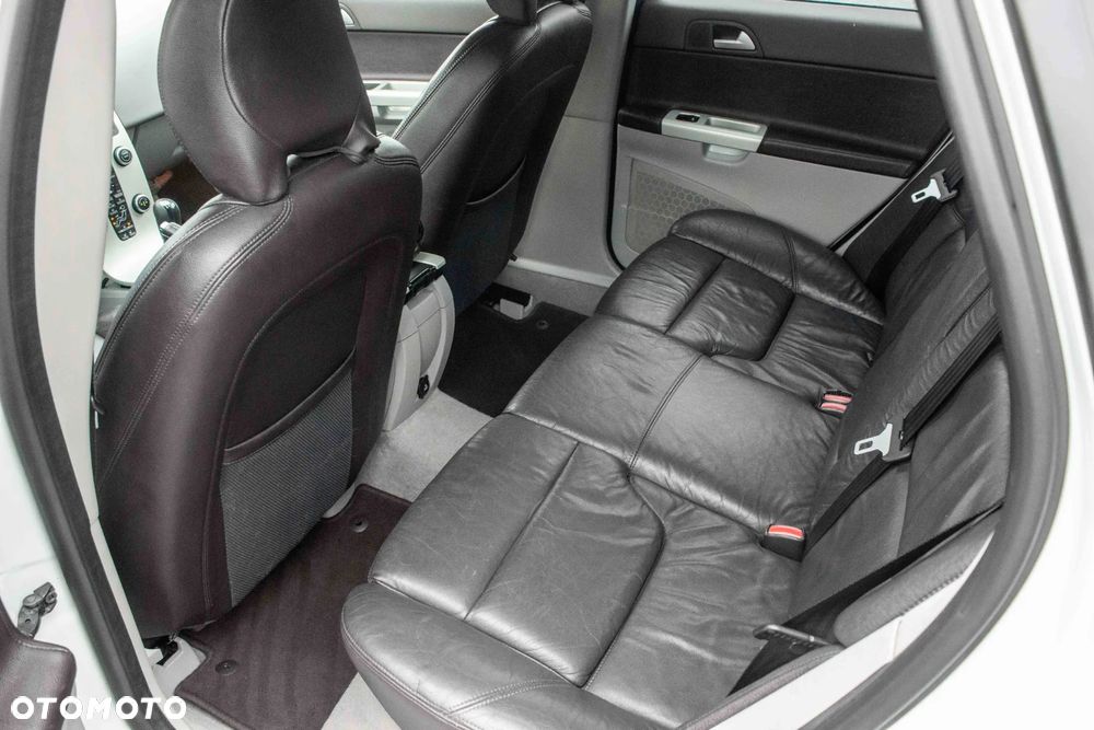 Volvo V50 T5 Summum AWD - 18