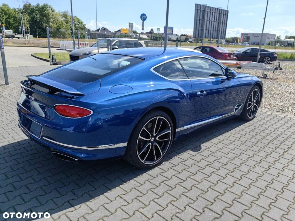 Bentley Continental GT - 8