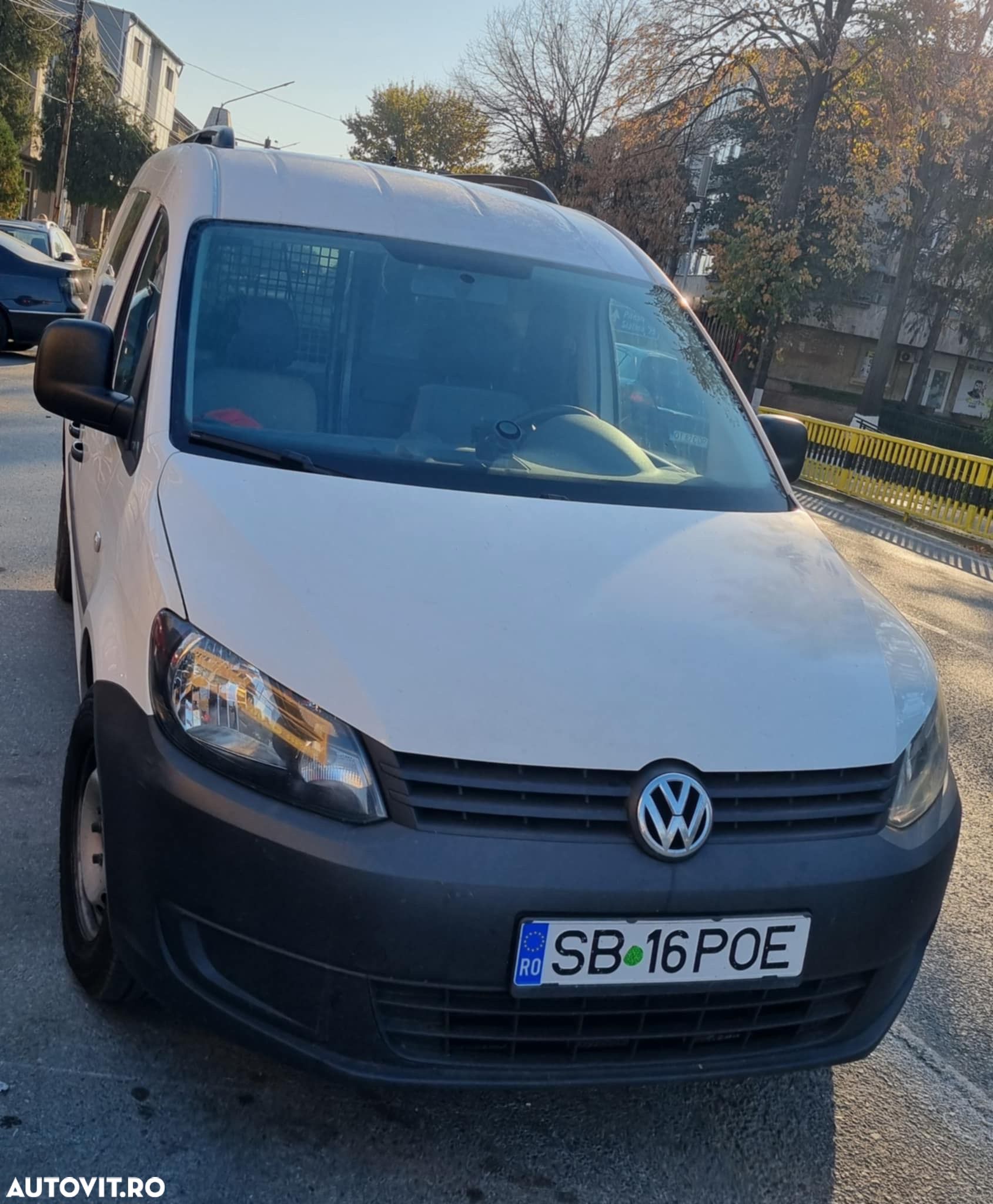 Volkswagen Caddy Maxi - 1