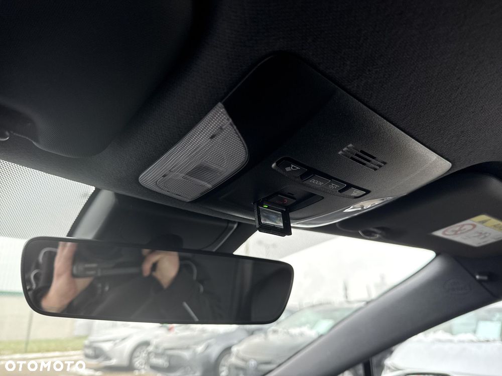 Toyota Corolla 1.8 Hybrid Comfort - 23