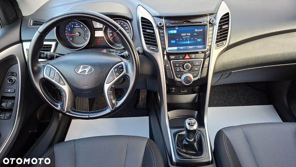 Hyundai i30 i30cw 1.4 Fifa World Cup Edition - 9