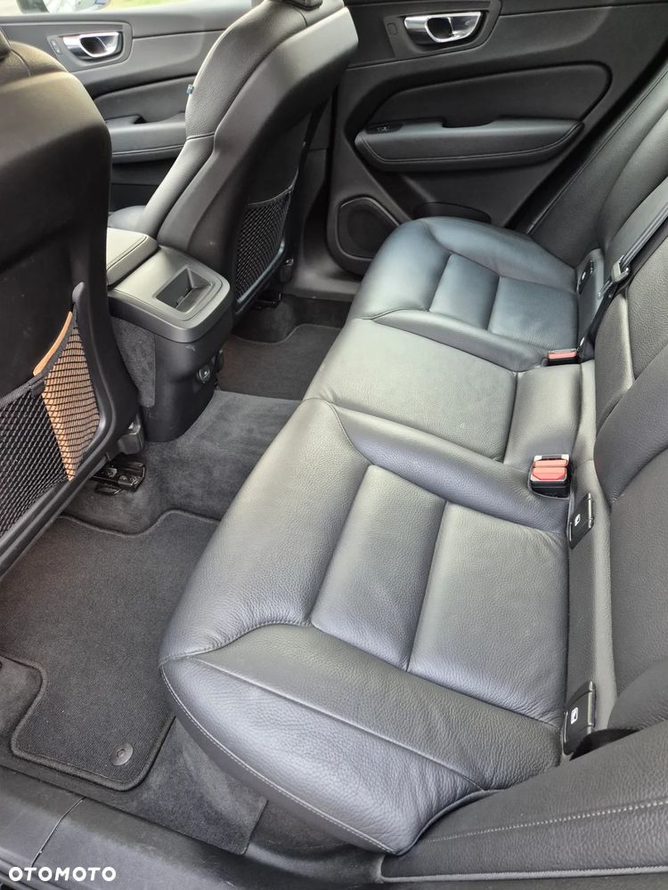 Volvo XC 60 B4 D AWD Inscription - 7