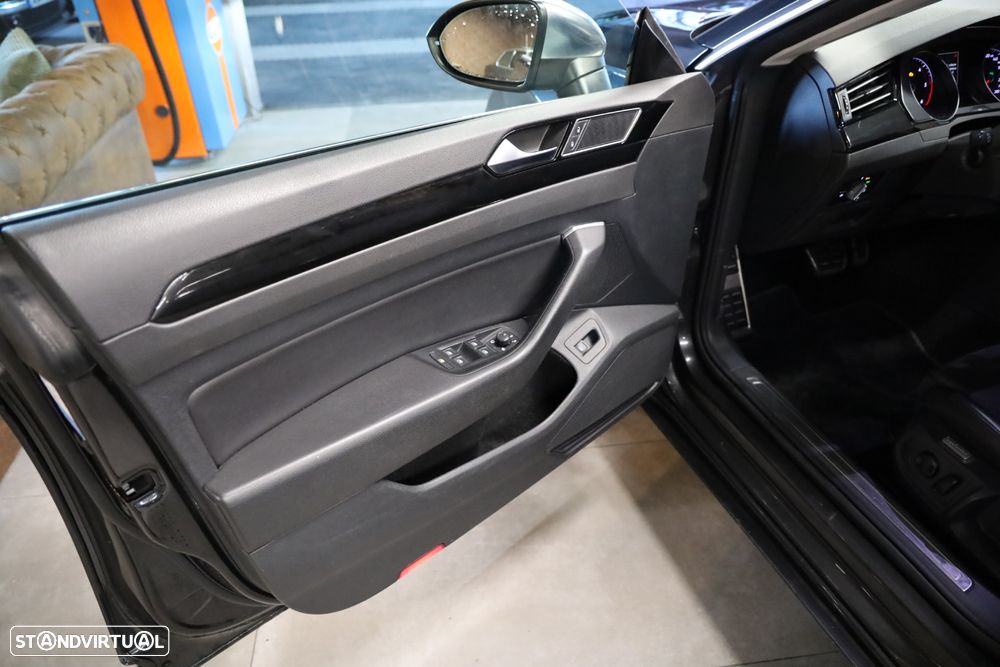 VW Arteon 2.0 TDI Elegance DSG - 25