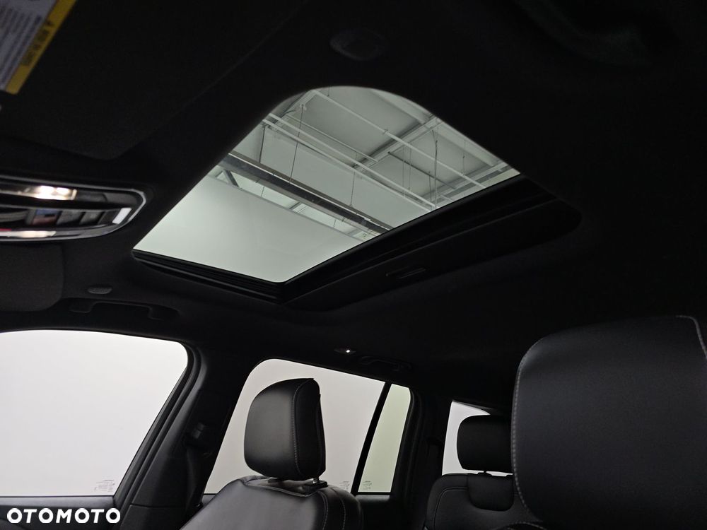 Jeep Grand Cherokee - 9