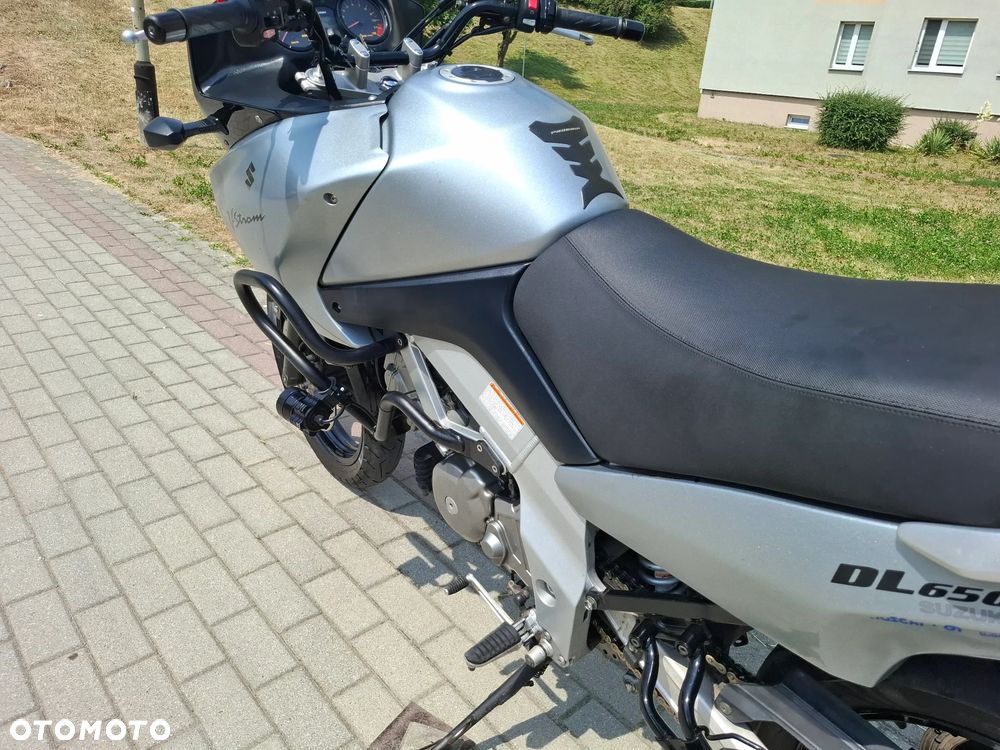 Suzuki V-STROM - 29