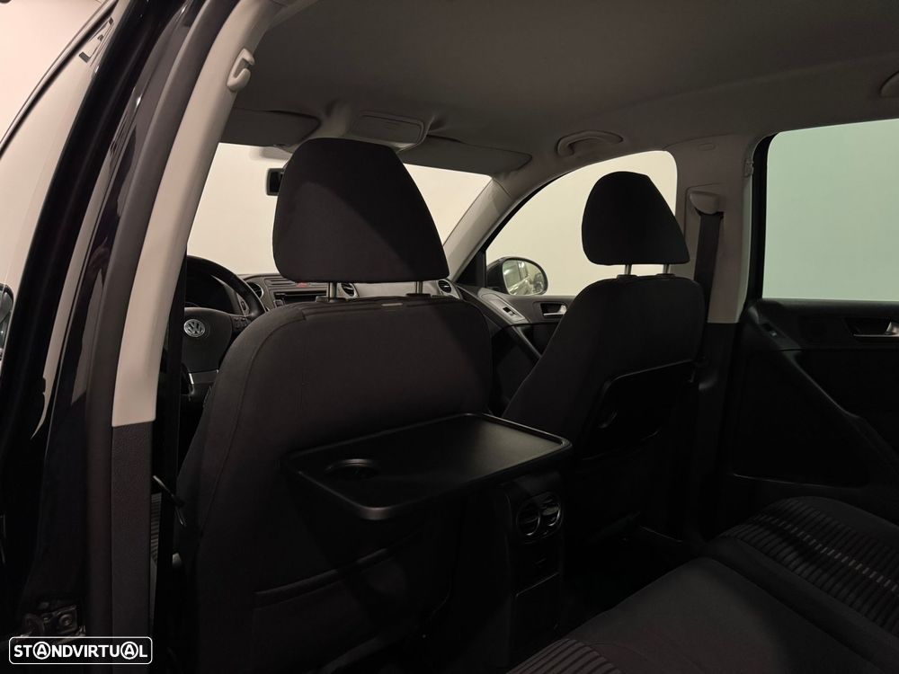 VW Tiguan 2.0 TDi Sport BlueMotion - 30