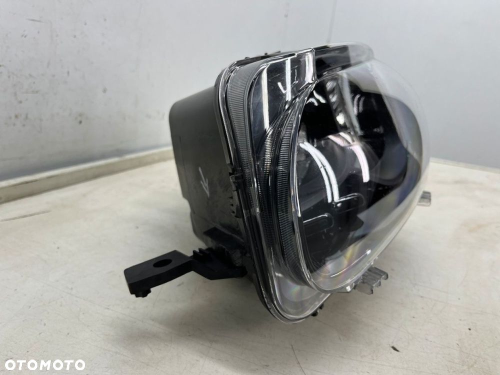 Lampa reflektor Citroen Berlingo III 3 Multispace 18-23r. lewa przednia wersja osobowa lewy przód - 2