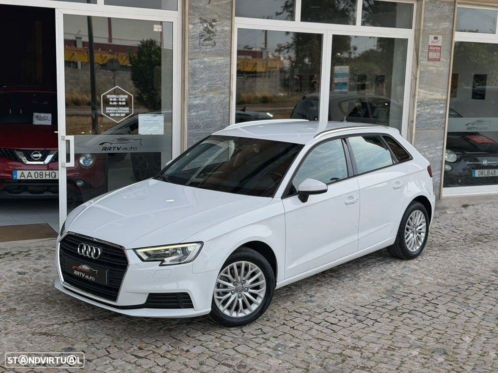 Audi A3 Sportback 1.6 TDI Design S tronic - 2