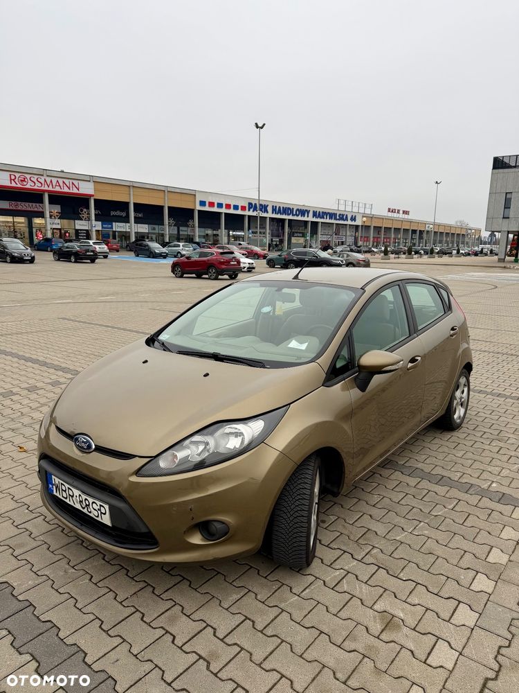 Ford Fiesta 1.25 Titanium EU6 - 1