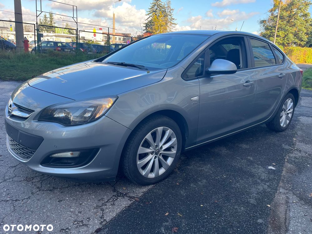 Opel Astra - 2