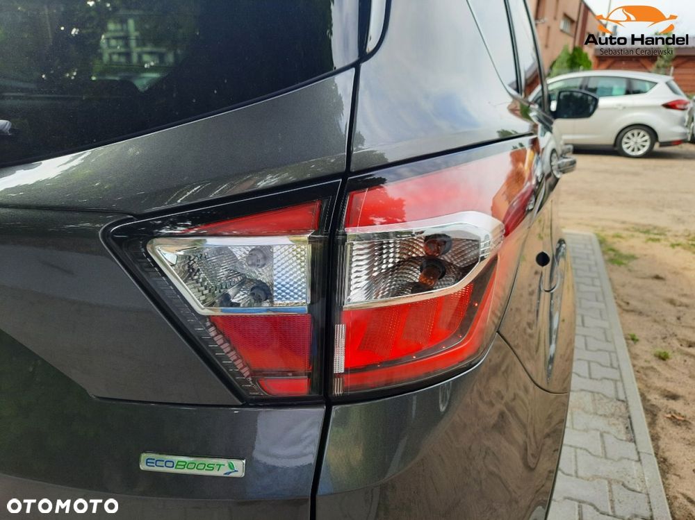 Ford Kuga 1.5 EcoBoost 2x4 Titanium - 34