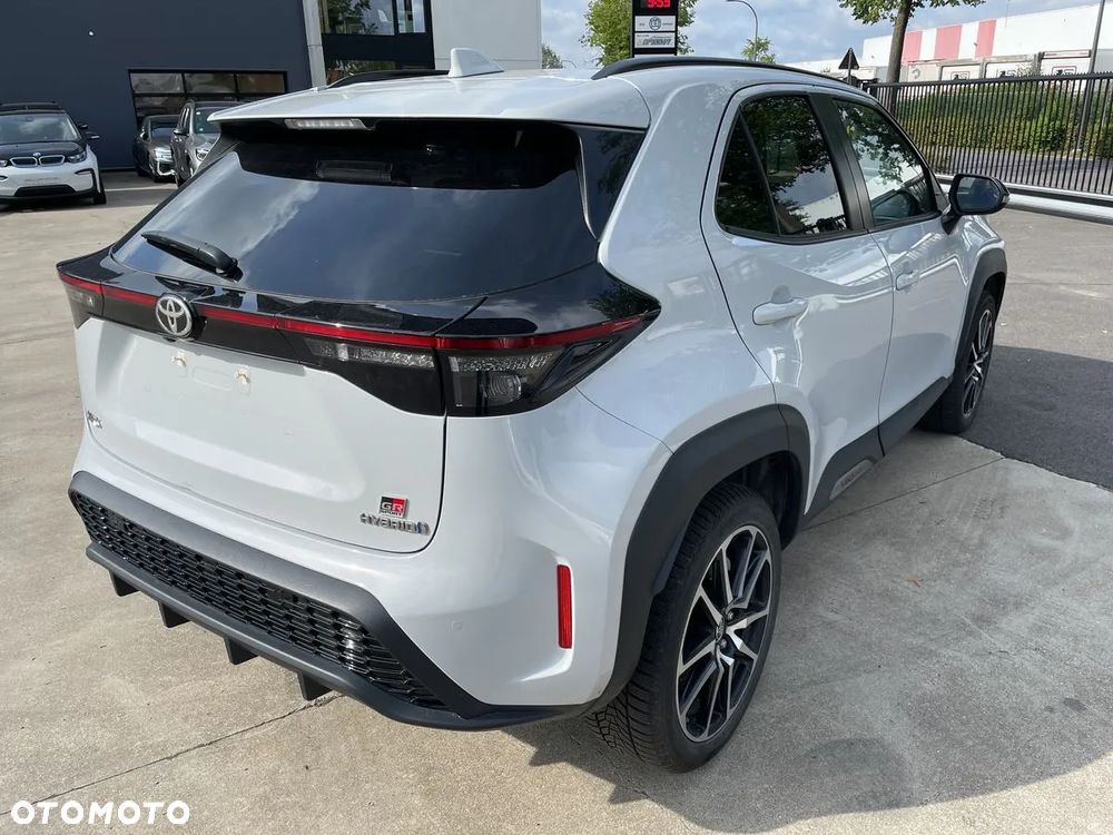 Toyota Yaris Cross Hybrid 1.5 GR Sport - 3