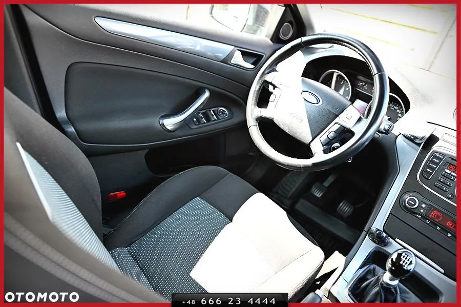 Ford Mondeo 2.0 TDCi Titanium - 16