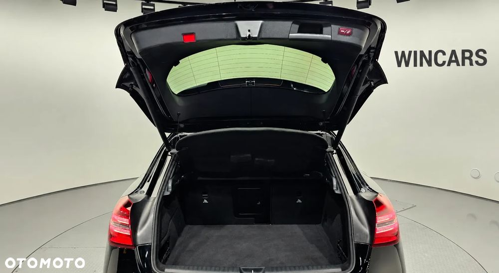 Mercedes-Benz GLA 250 7G-DCT - 13